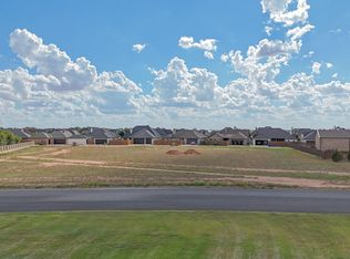 910 Cambridge Ave, Wolfforth, TX 79382