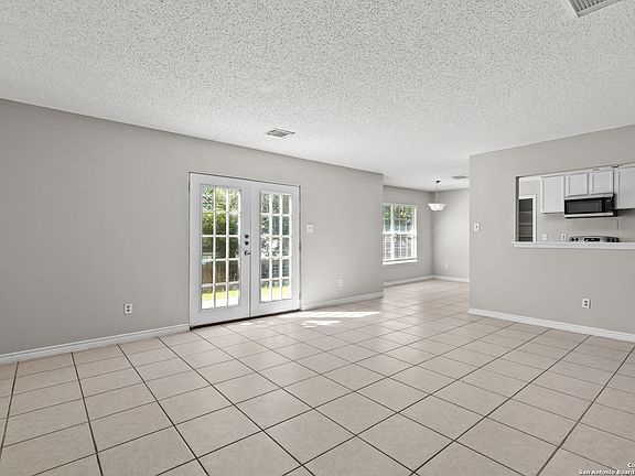 3rd image of 9410 WINDING ELM PL