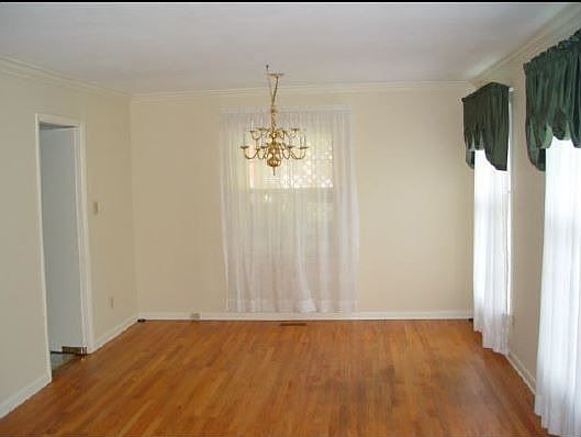 4th image of 106 Glenn Dr