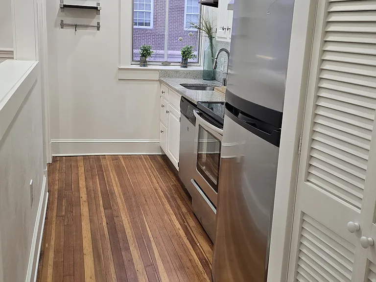 101 S Saint Asaph St #2 — Photo 9