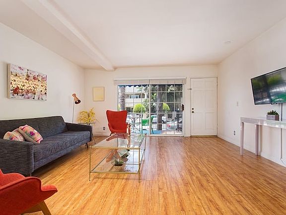 5th image of 1282 Barry Ave APT 1