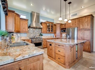 7748 E Sugarloaf Cir, Mesa, AZ 85207