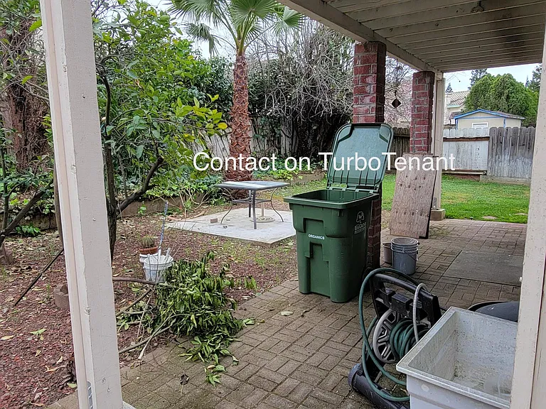 5116 Lady Di Way — Photo 24