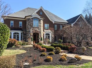 900 Alvermar Ridge Dr, Mc Lean, VA 22102