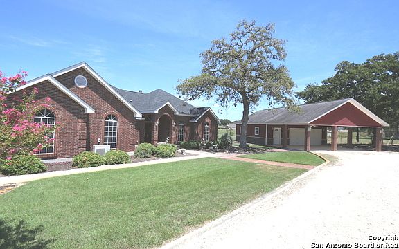 4th image of 1309 Windmill Dr