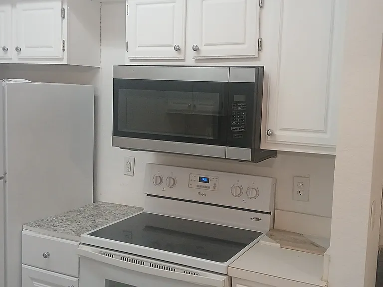 23660 Walden Center Dr #106 — Photo 17