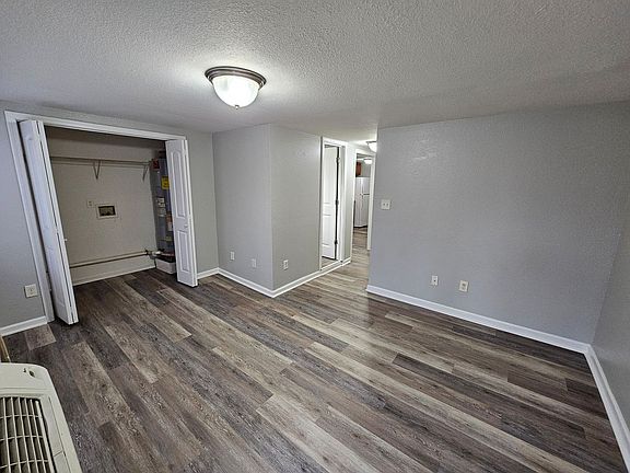 4th image of 101 College Park Ln #30