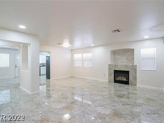 3rd image of 9280 Cool Creek Ave