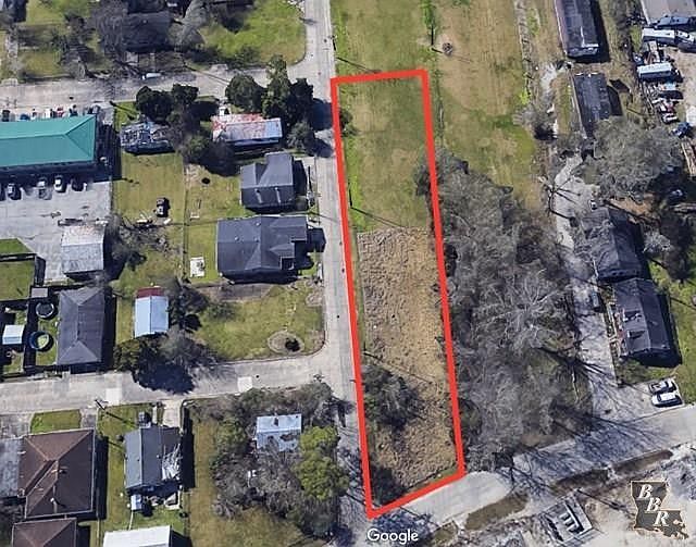 1st image of 225 Boudreaux St