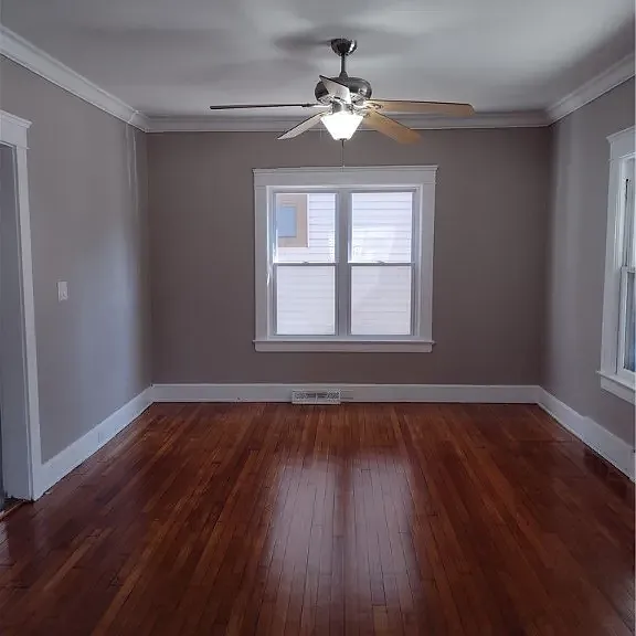 10716 Florian Ave — Photo 12
