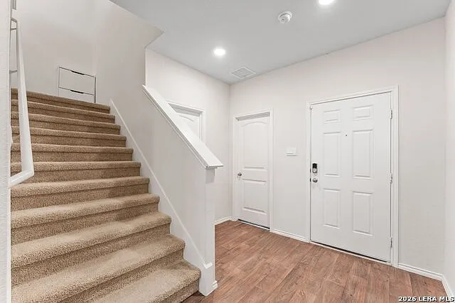 4 bed, 3.0 bath, 2275 sqft, $2,500 — Photo 3
