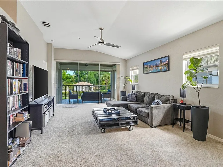 6829 Satinleaf Rd S #204 — Photo 29