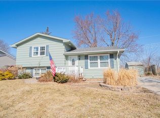 4815 Wakonda Dr, Norwalk, IA 50211