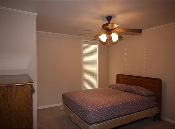 5th image of 288 Crestwood Loop