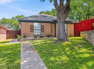 1803 Sherwood Pl, Carrollton, TX 75006