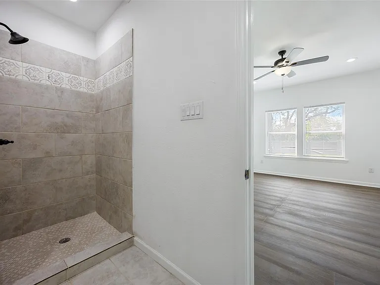 7950 Miley St — Photo 31