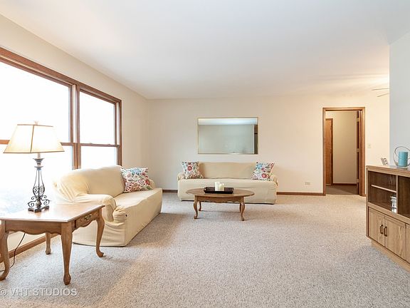 2nd image of 15340 Meadow Ct #3C