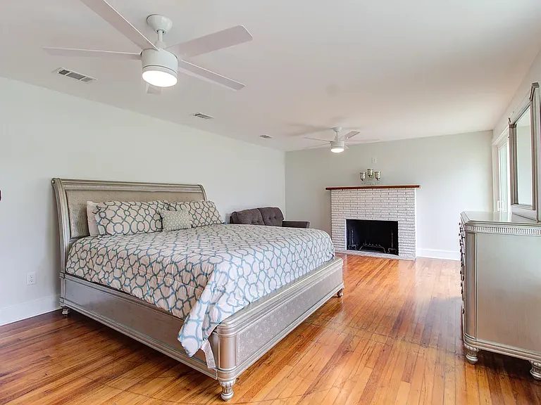 2703 Bullis Ave — Photo 8