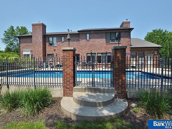 3rd image of 2303 Bretigne Dr