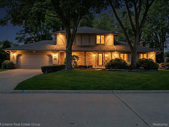 2nd image of 16131 Winchester Dr