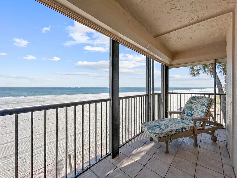 17580 Gulf Blvd #209 — Photo 17