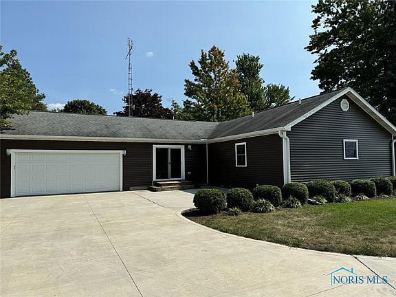 4th image of 2927 County Road L