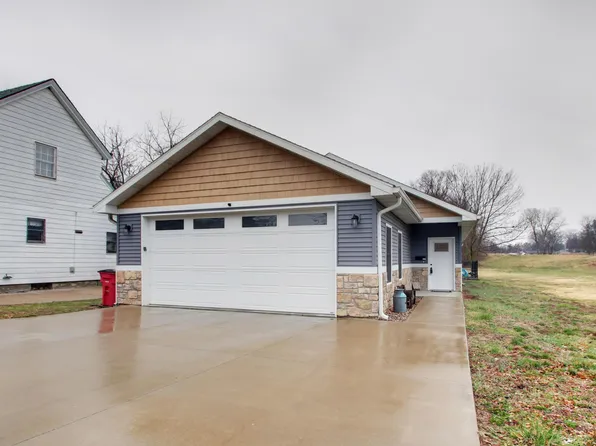 1321 S 12th St, Quincy, IL 62301