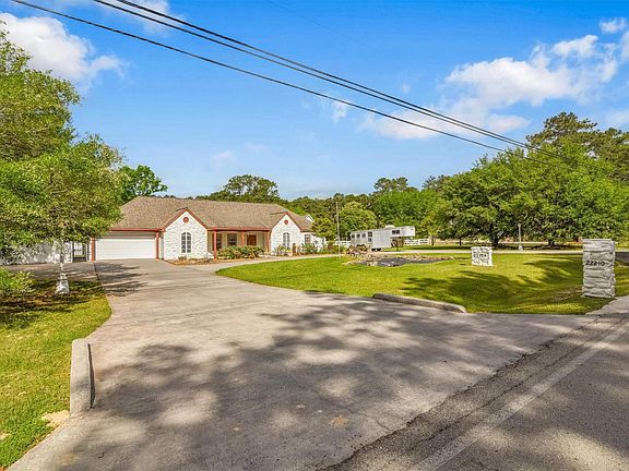 3rd image of 22210 Timber Ridge Dr