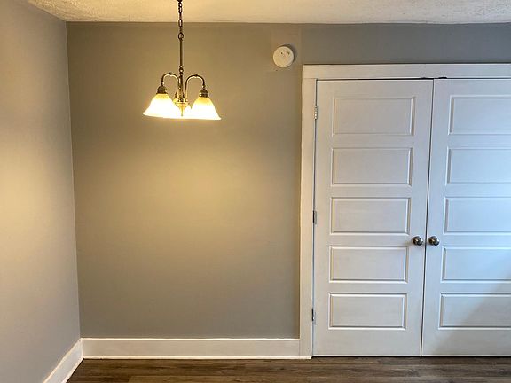 4th image of 3612 Timbrook Ct