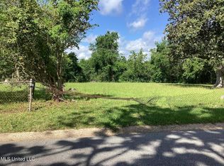 4401 Bowen St, Moss Point, MS 39563