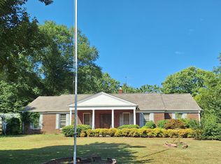 554 Benson St, Hartwell, GA 30643