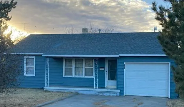 515 Eugene Pl
