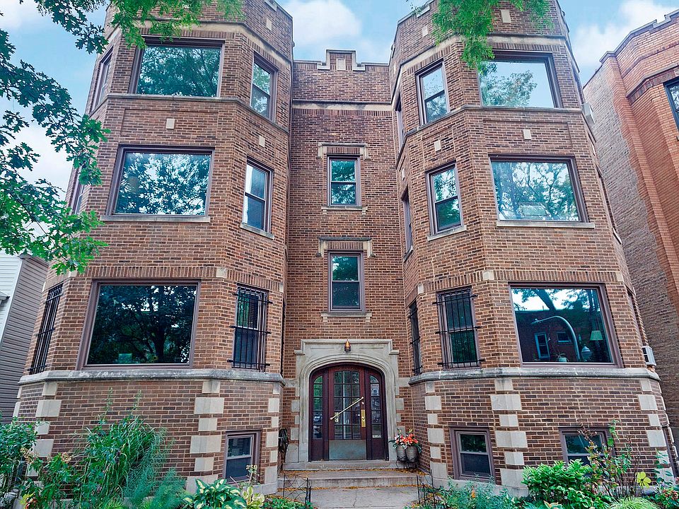 1st image of 2328 W Argyle St #3