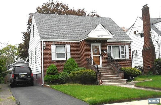 1st image of 25 Curie Ave