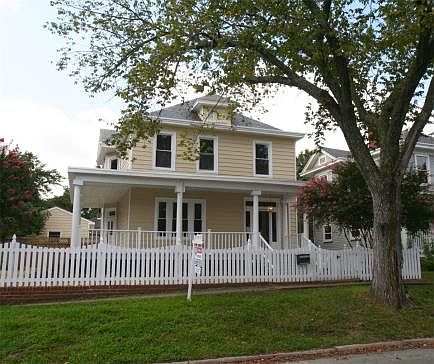 1st image of 3150 Forest Hill Ave