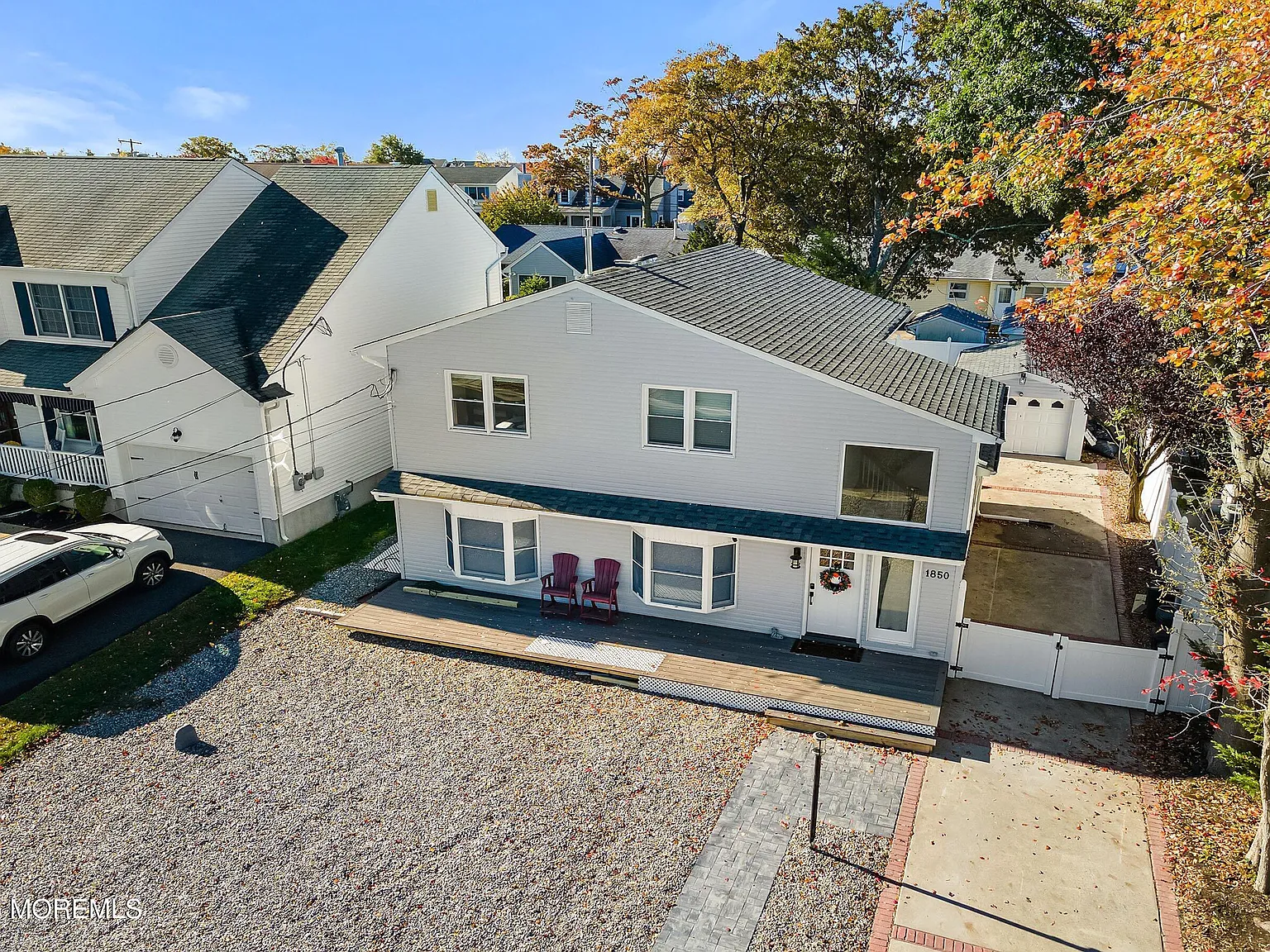 3 bed, 2086 sqft, $3,995 — Photo 3