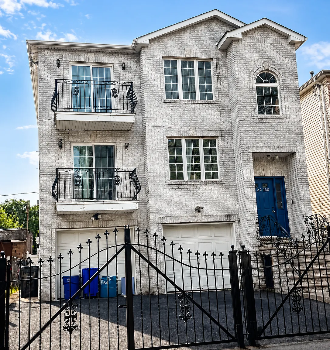 2 bed, $2,250 — Photo 1