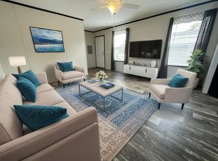 38087 Johannes Dr, Clinton Township, MI 48038