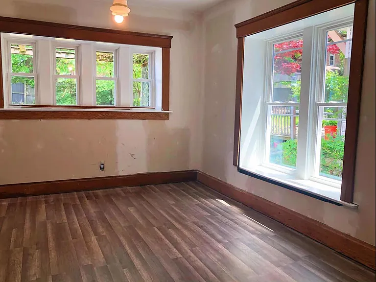 947 Jefferson Ave — Photo 15