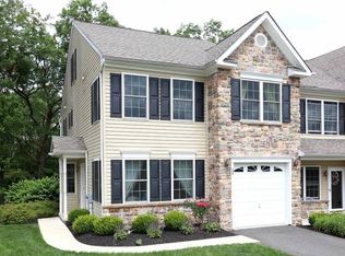 29 Woodspring Cir, Sellersville, PA 18960