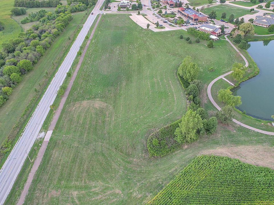 2nd image of 2810 Philo Rd