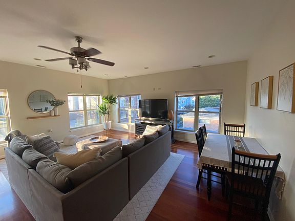 Living room/dinning room combo
