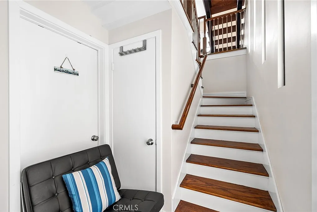 3 bed, 2.5 bath, 1672 sqft, $9,500 — Photo 4
