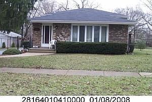 1st image of 15541 Leclaire Ave