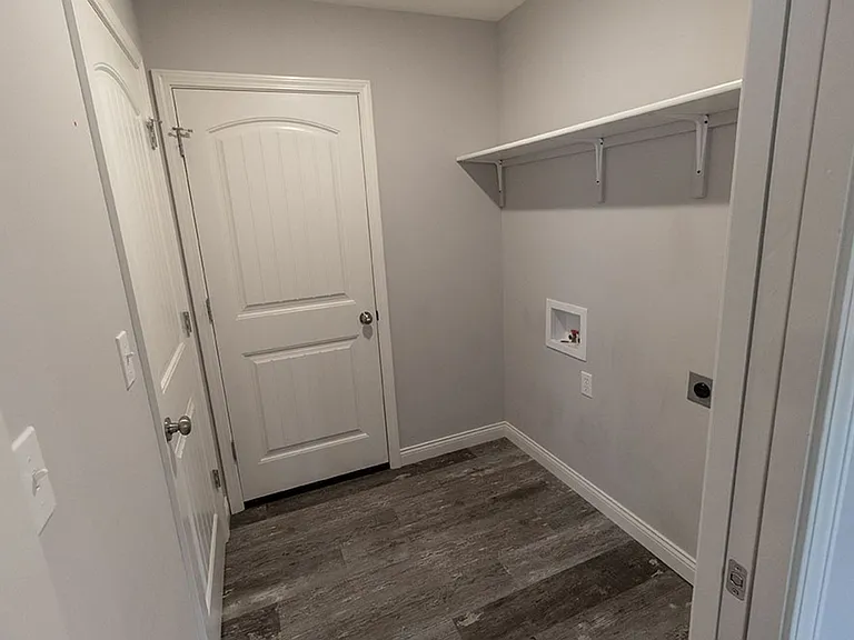 2801 Amberwood Ct — Photo 10