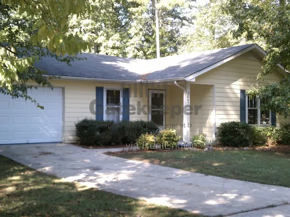 207 Meadow Run, Peachtree City, GA 30269