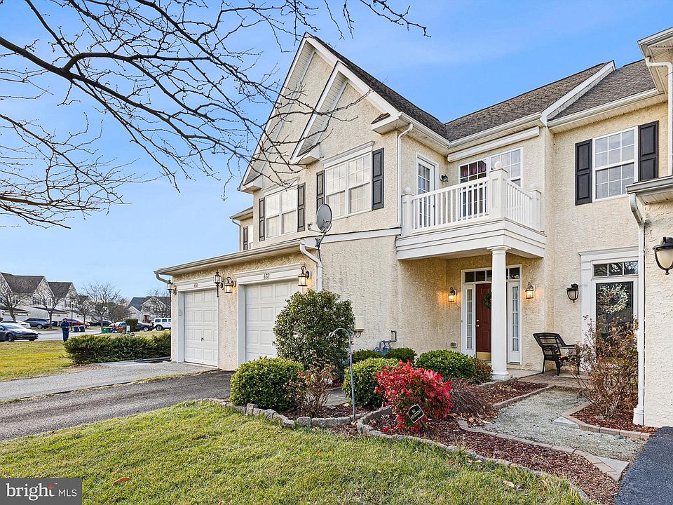 1st image of 452 Brockton Dr
