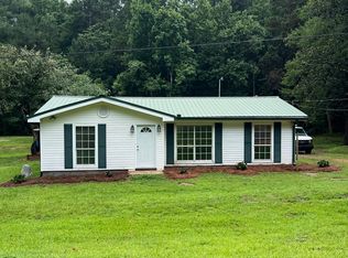 1215 Holland Rd, Newton, AL 36352