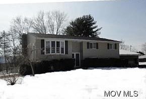 1st image of 46 Oakbrook Ct