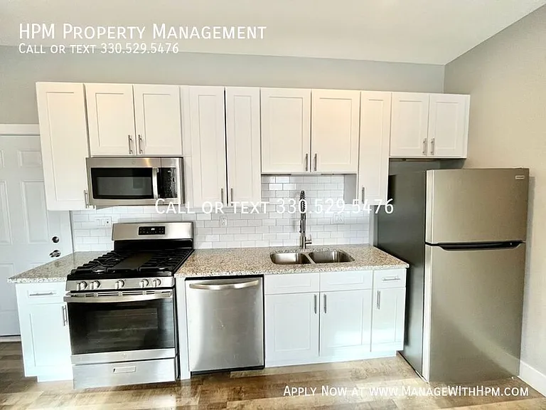 2179 W 11th St #1 — Photo 3
